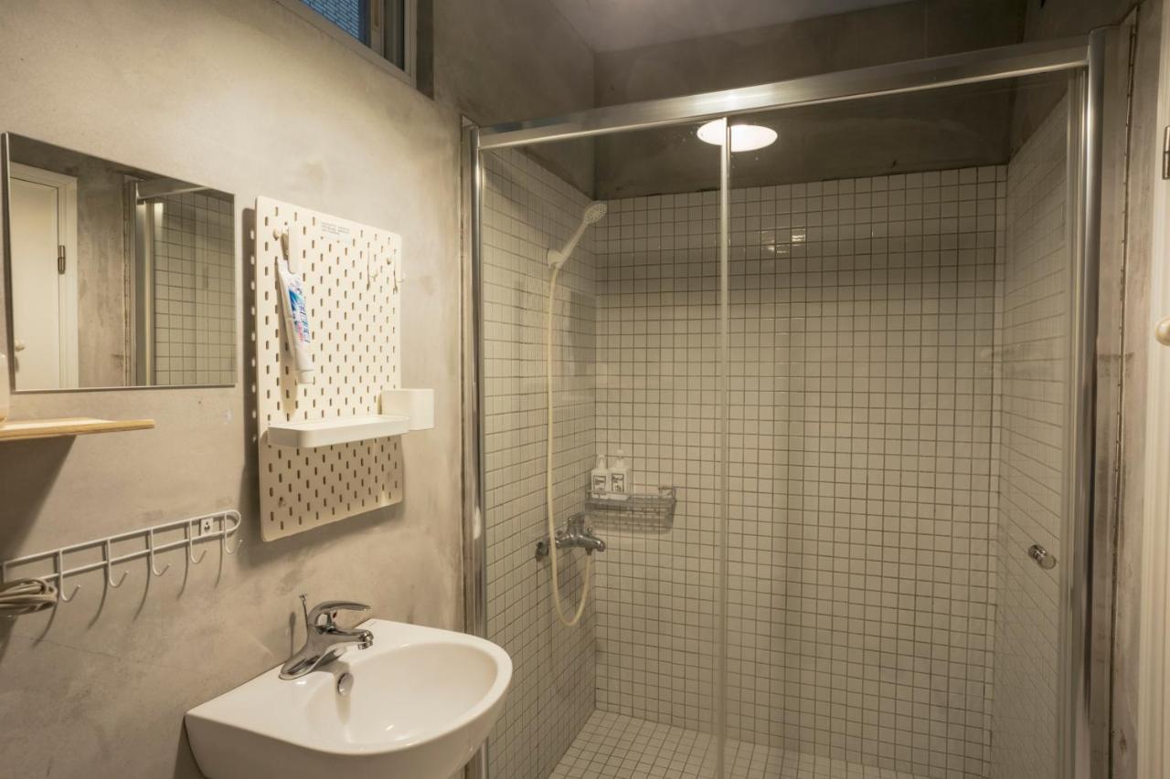 Ruifang Yi Hostel New Taipei City Exterior foto
