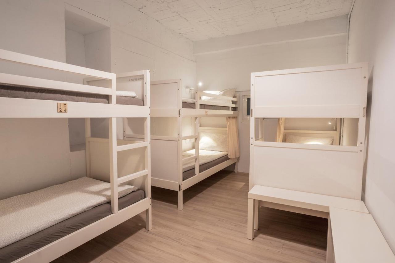 Ruifang Yi Hostel New Taipei City Exterior foto